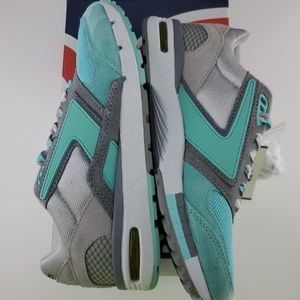 Women's Brooks athletic shoes size 6.5